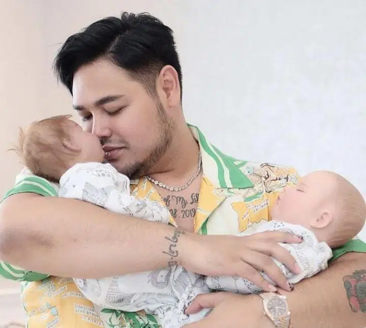 Belum Sebulan Jadi Ayah, Artis Serah Jagaan Anak Angkat Patung Pada Orang Lain