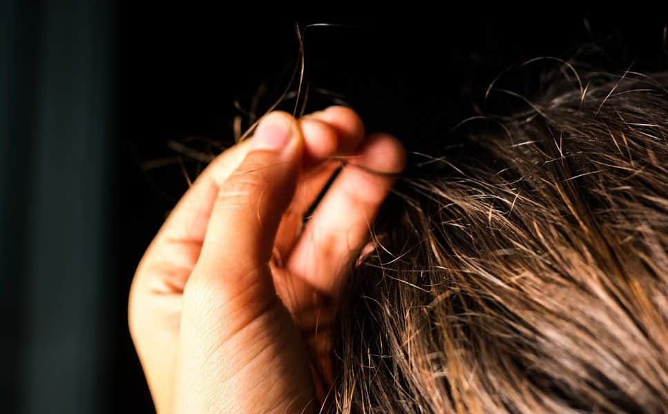 [VIDEO] Gadis 'Gian' Cabut Rambut Menggerutu, Rasa Puas Hati Walau Kepala Botak 3