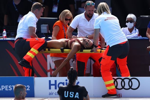 Lifeguard Tak Buat Apa, Jurulatih Terpaksa Selamatkan Atlet Pengsan Dalam Kolam 8