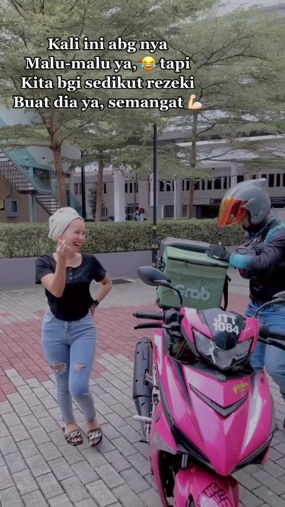 Rider Kantoi 'Digoda' Pelanggan, Girlfriend Geram Bagi Teguran Halus Di TikTok 5