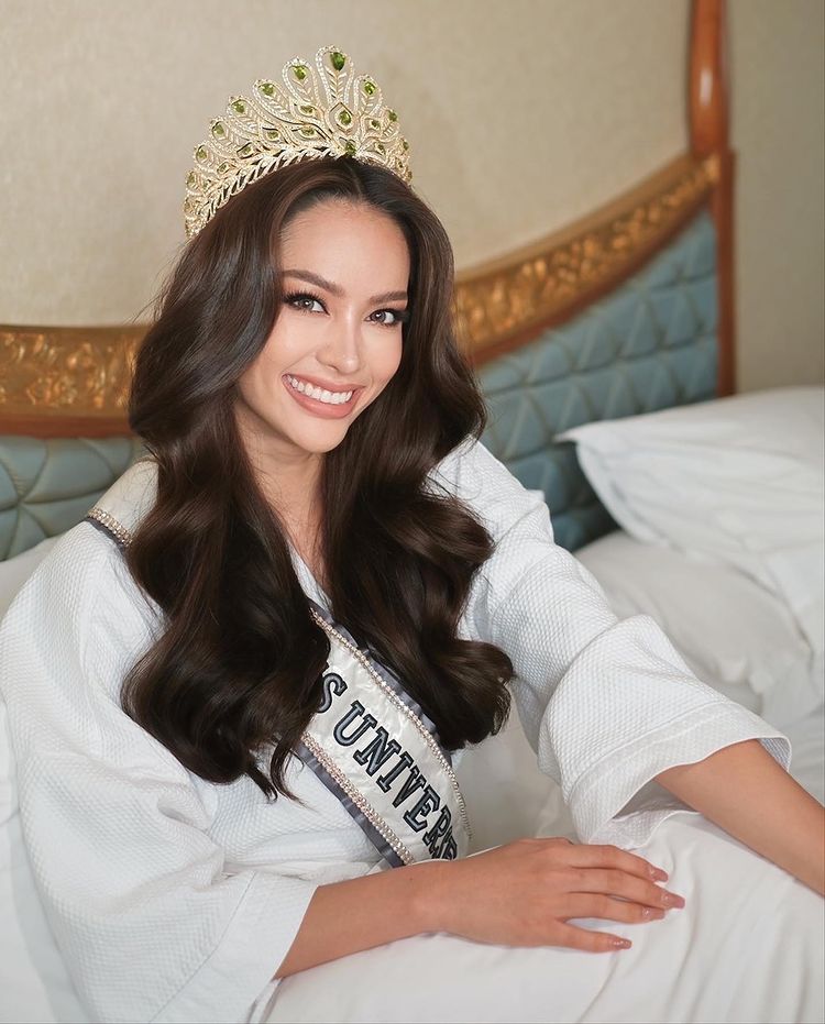 Dulu Hidup Susah, Anak Pemungut Sampah Kini Dinobat Miss Universe Thailand 3