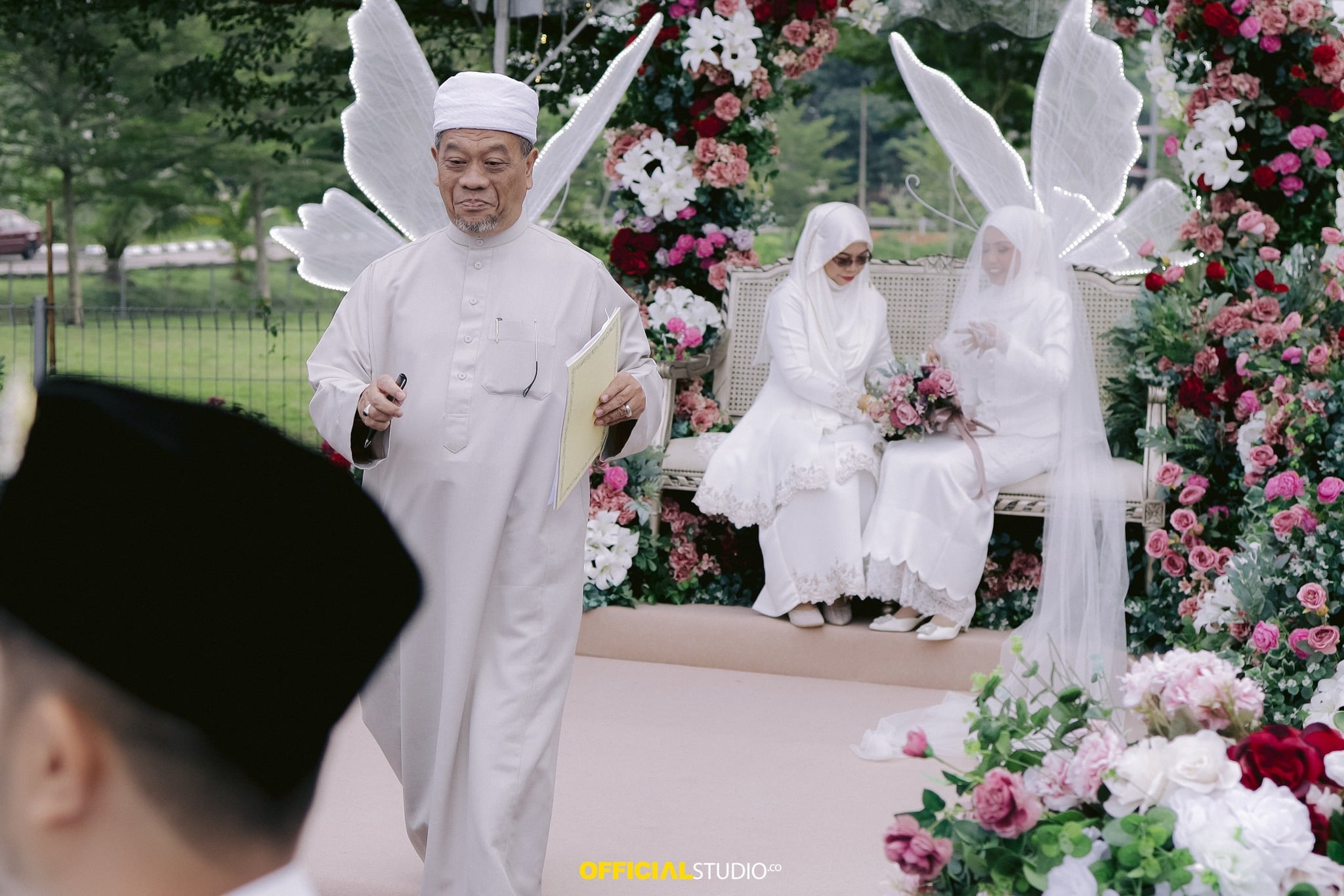 Posting FB Photographer Bertukar Lawak, Ramai Sangka Tok Kadi Pula 'Bersayap' 6 Posting FB Photographer Bertukar Lawak, Ramai Sangka Tok Kadi Pula 'Bersayap' 6