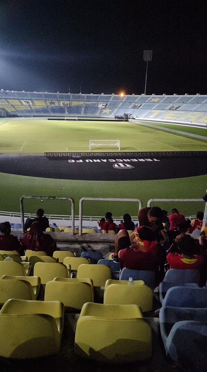 Terengganu Gagal Ke Final Bola, Anak Player Selangor Menangis Bas Dibaling Batu 2