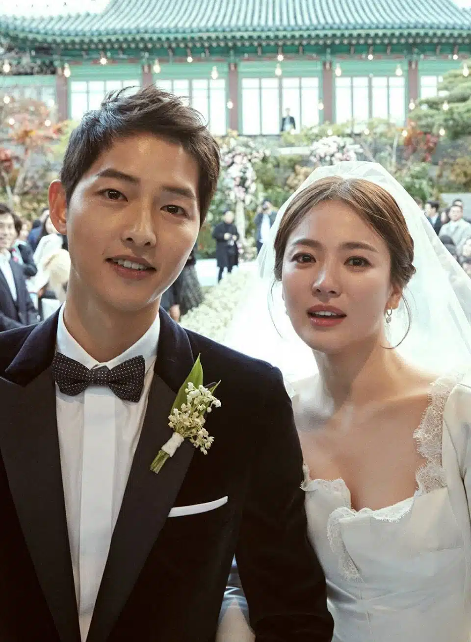 Dengan SHK Cuma 2 Tahun, Song Joong Ki Umum Dah Kahwin Baru & Bakal Timang Baby