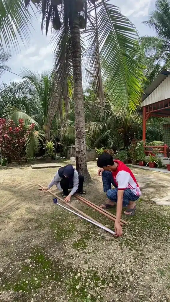 “Pelamin Tunang DIY Bajet RM60 Je”, Pasangan Kongsi Detik Sebelum Nak Bertunang