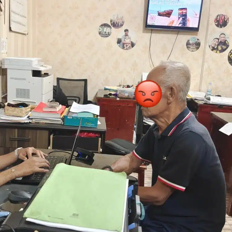 Jemaah surau berumur 70 tahun berperangai syaitan, ramas testis budak tingkatan 1 sampai meninggal