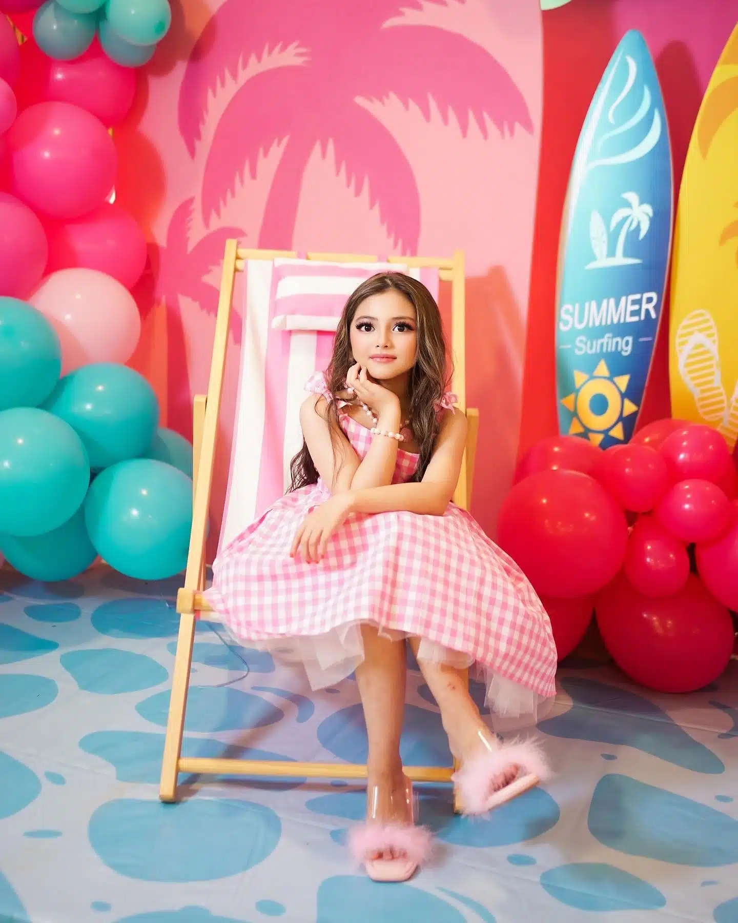 Setahun Awal Dah Beritahu Tema, Ecah ‘Vogue’ Di Majlis Birthday Ala Barbie Land