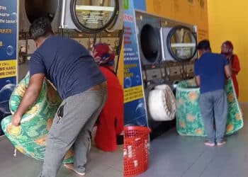 Dahulukan Mat Salleh Untuk Naik Skybridge KLCC, Pihak Pengurusan Mohon Maaf