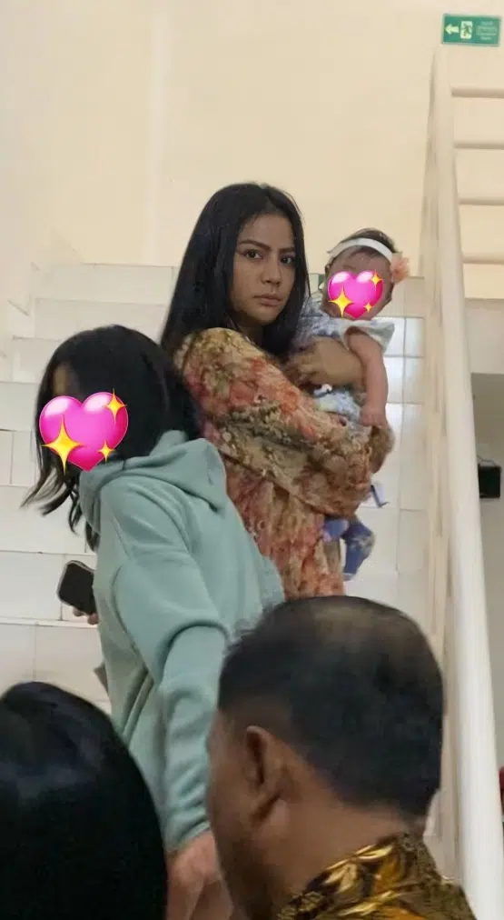 [VIDEO] Bayi Berusia 4 Bulan Dirampas Suami & Skandal, Wanita Rayu Bantuan