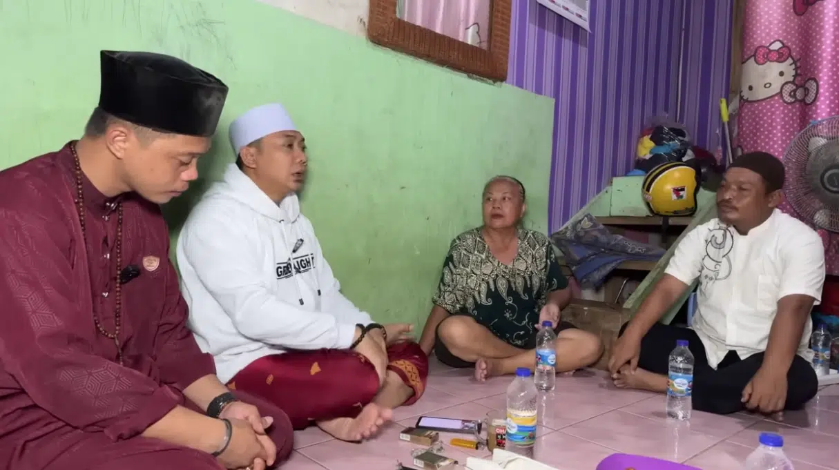 Nenek Miliki 50 Orang Suami, Selang Giliran Bermalam 5 Orang Seminggu