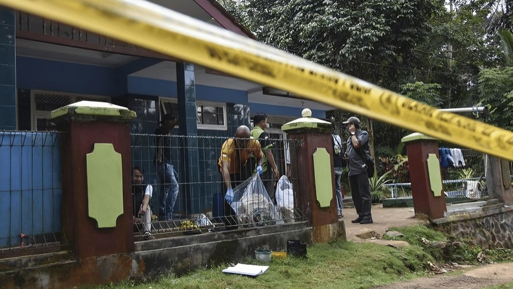 Lelaki Pusing Kampung Jual Daging Dalam Besen, Rupanya Anggota Badan Isteri