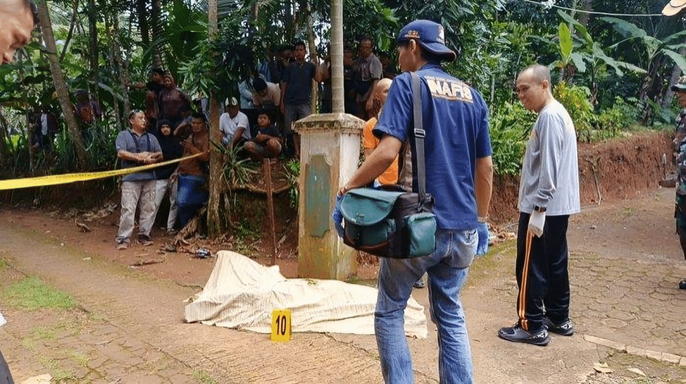 Lelaki Pusing Kampung Jual Daging Dalam Besen, Rupanya Anggota Badan Isteri