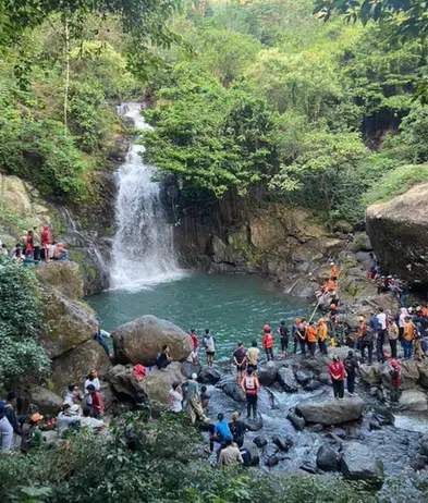 Anak Tenggelam Saat Mandi – Manda, Bapa Lengkap Beruniform Pilu Bergegas Pulang