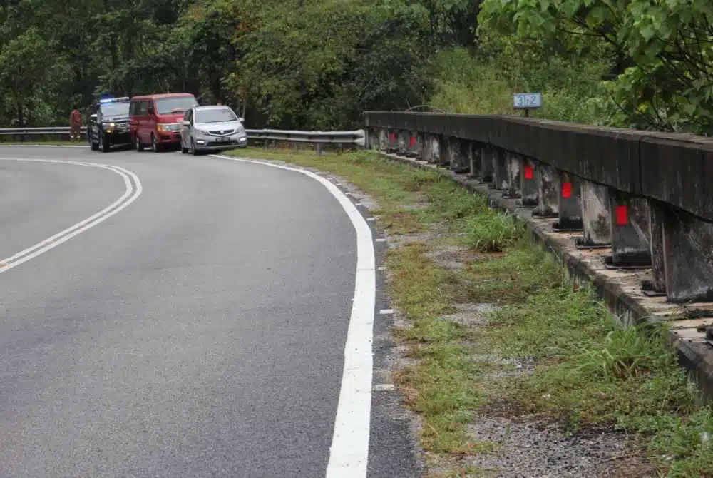 Isteri Merangkak Keluar Gaung Setinggi 3 Tingkat Bangunan Dengan Tulang Retak