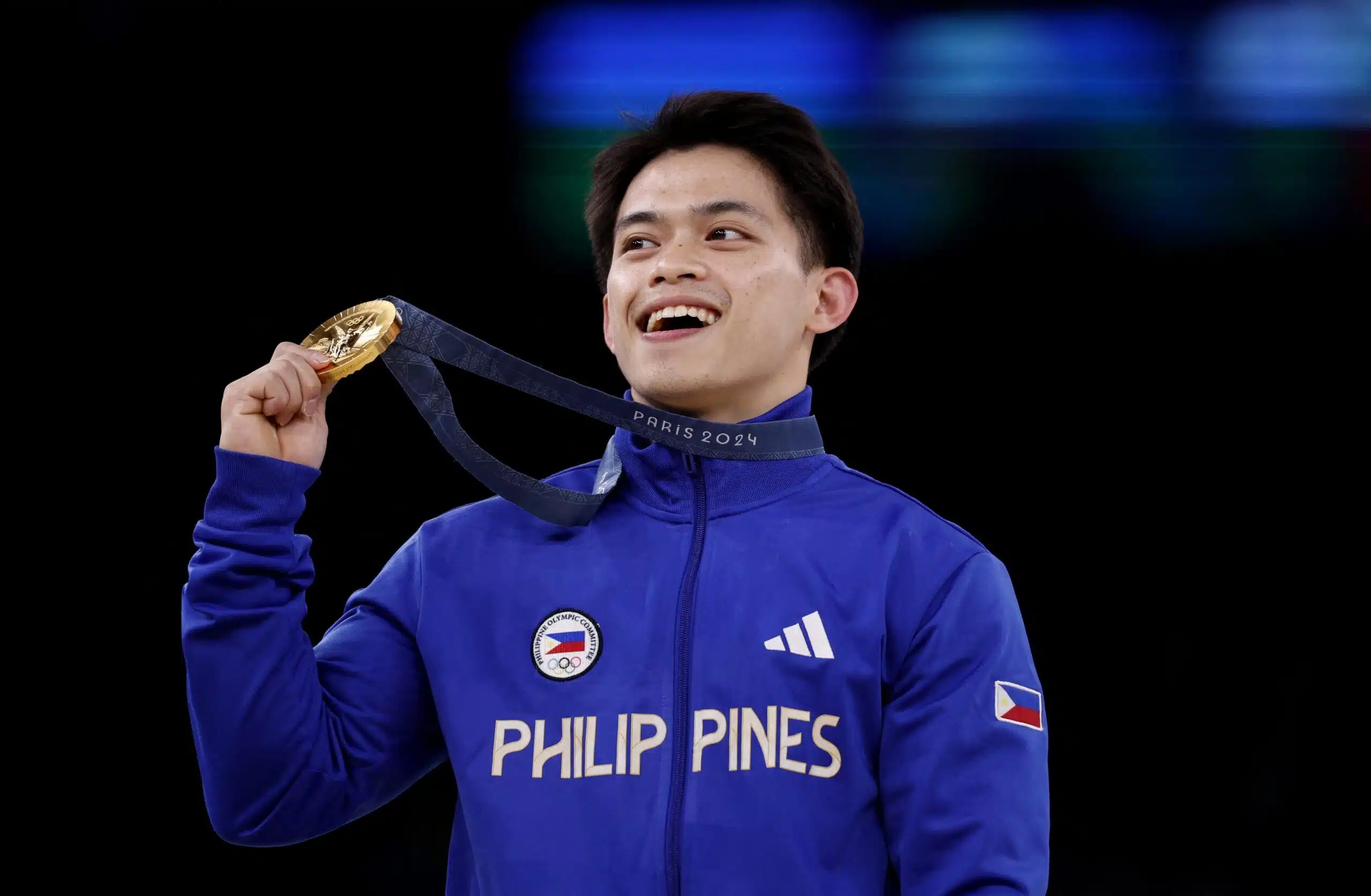 Pemenang Pingat Emas Olimpik Dedahkan Ibu Keluarkan Wang Kemenangan Tanpa Izin