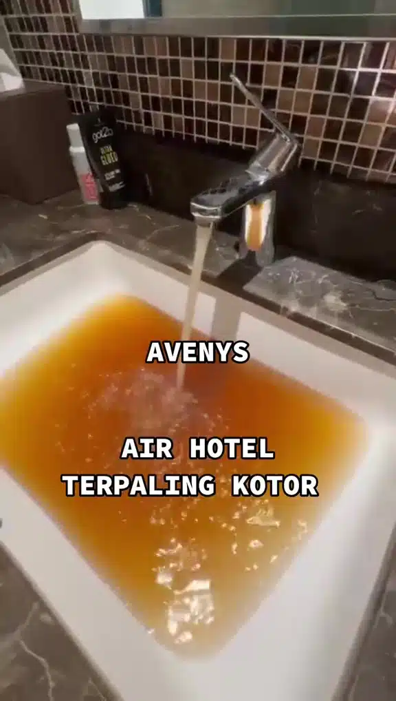 Aleeya Zailan Kesal Air Paip Hotel Ternama Kotor, Tekak Perit Lepas Gosok Gigi