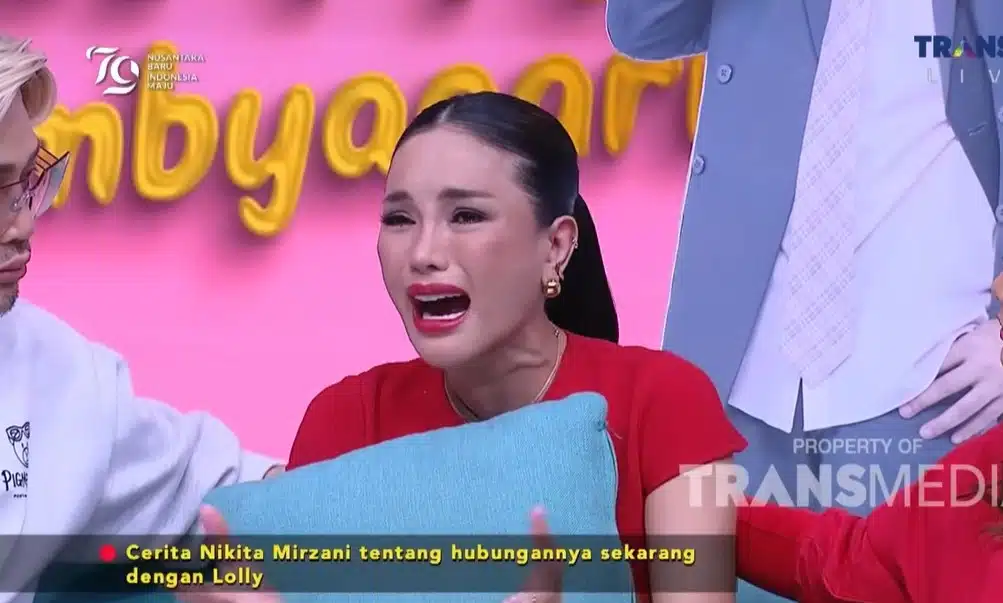 Anak Didakwa Hamil Luar Nikah & Gugurkan Janin, Nikita Mirzani Nangis Di Live TV