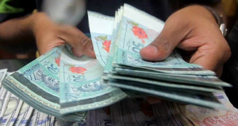 Suami Hanya Beri Nombor Pin KWSP Pada Ibunya, Balu & 4 Anak Sekadar Dapat RM30K