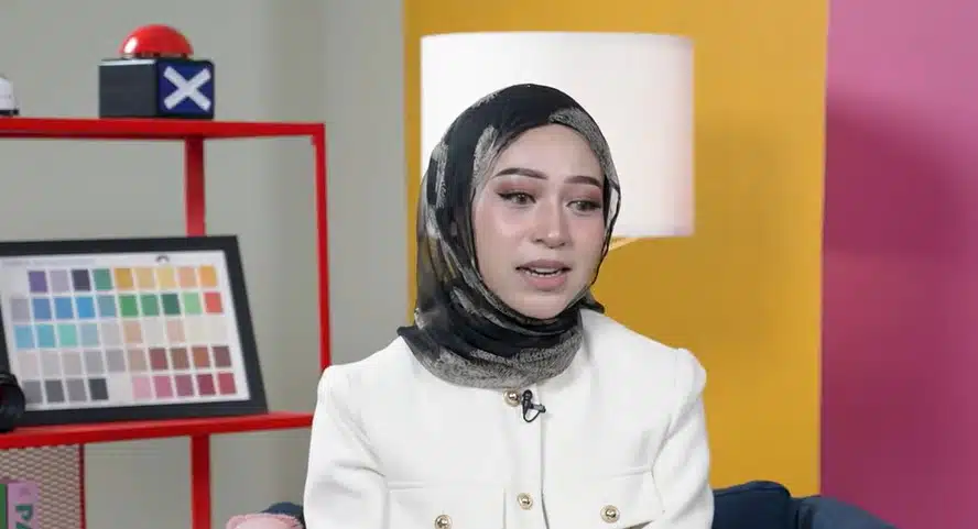 Dewi Dedah Cik Epal Pernah Melamarnya Jadi Isteri Kedua Untuk Tebus Salah