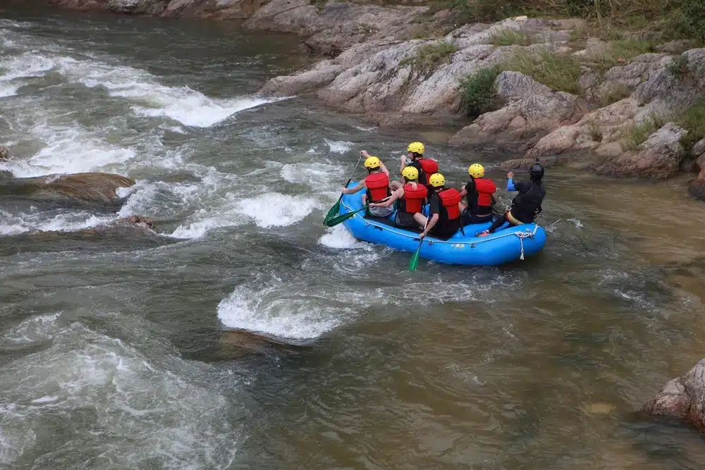 Sertai Kursus Team Building, 3 Petugas JKR Hanyut Ketika Aktiviti Water Rafting