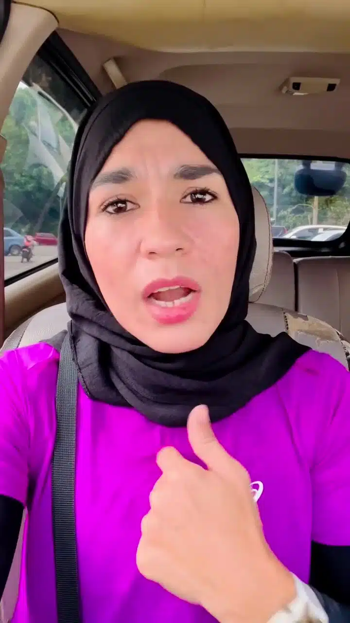 “Tak Suka Cara Saya? Pergi Sekolah Lain!” – Ibu Dedah Anak Dilempang Pengetua