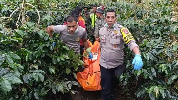 Diletak Dalam Tong Dram Lalu Ditanam Ketika Masih Hidup, Suami Aniaya Isteri