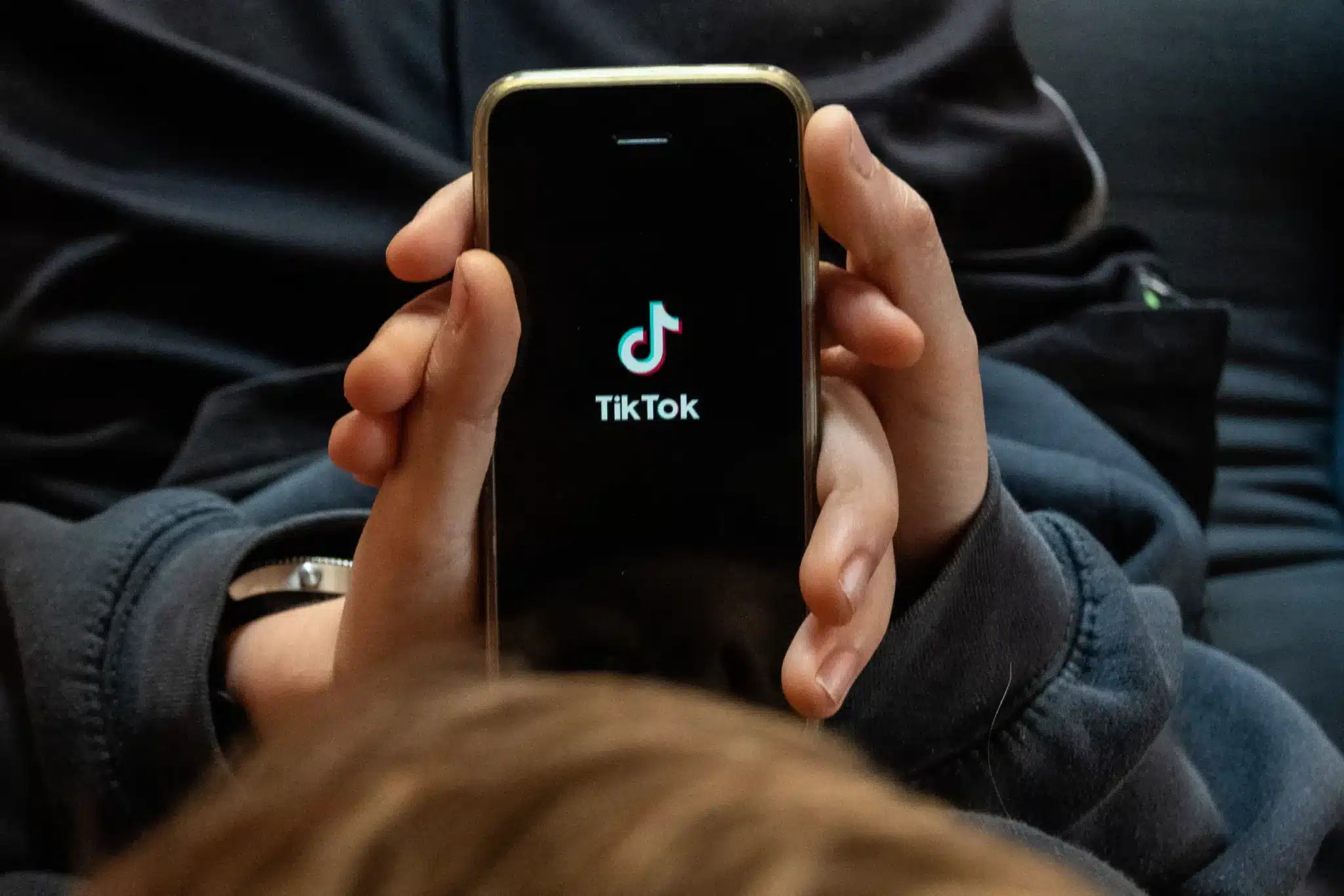 Bapa Anak 5 Lafaz Talak 3, Angau Dengan Janda Kerja ‘Gomen’ Dikenali Di TikTok