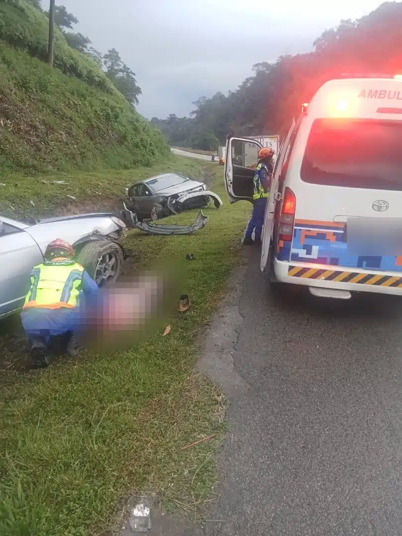 Hentikan Lori & Bantu Nahas Di Lebuhraya Karak, Bapa Tunggal ‘Dihentam’ Kereta