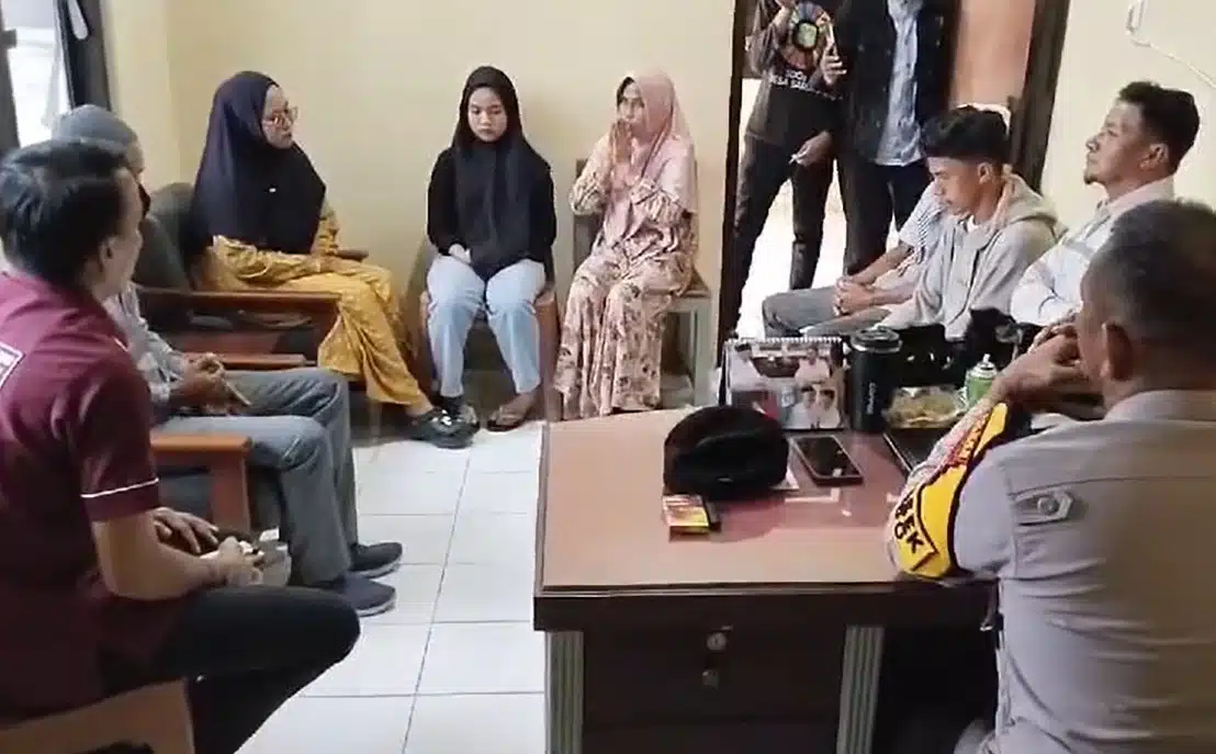 Ibu Mentua ‘Naik Tangan’ Ke Pipi Menantu Selepas Akad Nikah Gara-Gara Tak Restu