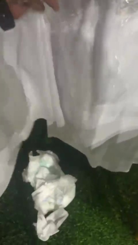 Lampin Terpakai & Tisu Basah Ditemukan Di Bawah Meja Makan Tetamu Majlis Kahwin