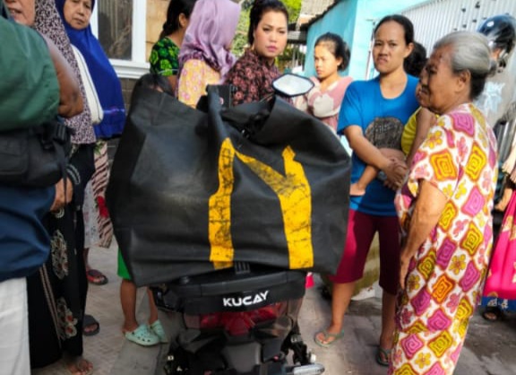 Dapat Job Hantar Kain, Rider Terkejut Rupanya Beg Dibawa Berisi Tubuh Kaku Bayi