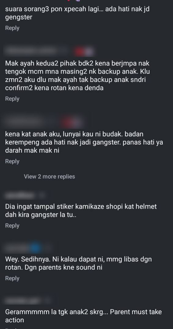 Sekumpulan Budak Acah Samseng Bawa Helmet Ugut Rakan PPR, Siap Cengkam Rambut