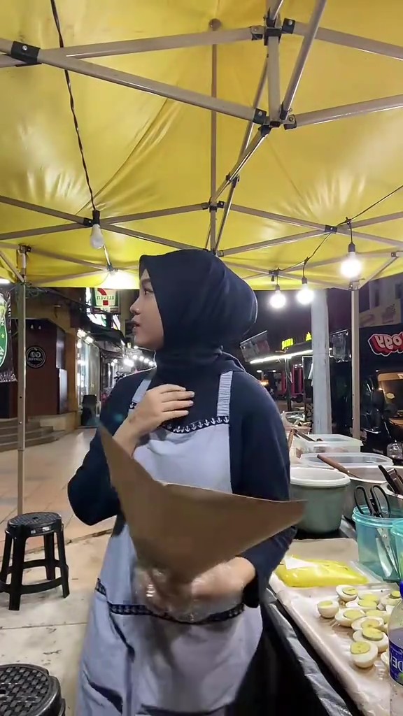 2 Peniaga Nasi Lemak Terkejut Bomba Datang Gerai, Rupanya Akibat Panggilan Palsu