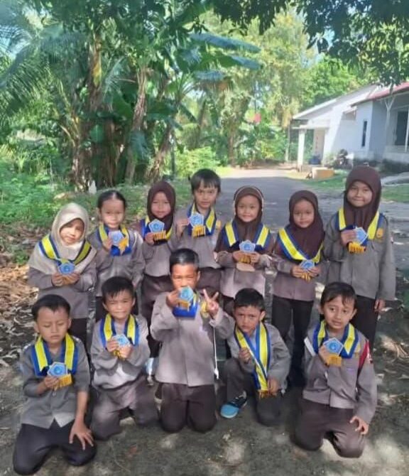 12 Ibu Kesal Tak Diajak Ke Acara Perpisahan Sekolah Anak, Serbu Guru Di Restoran