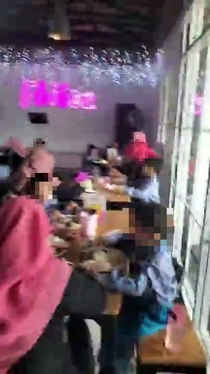 12 Ibu Kesal Tak Diajak Ke Acara Perpisahan Sekolah Anak, Serbu Guru Di Restoran