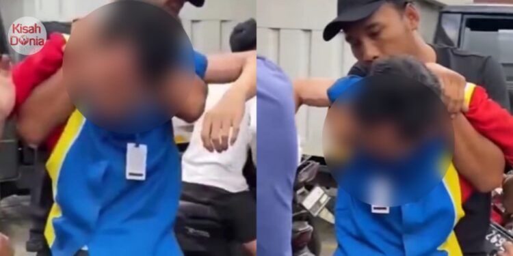 Anak Balik Beli Topup Berjalan ‘Kengkang’, Rupanya Staf Kedai Bawa Masuk Tandas