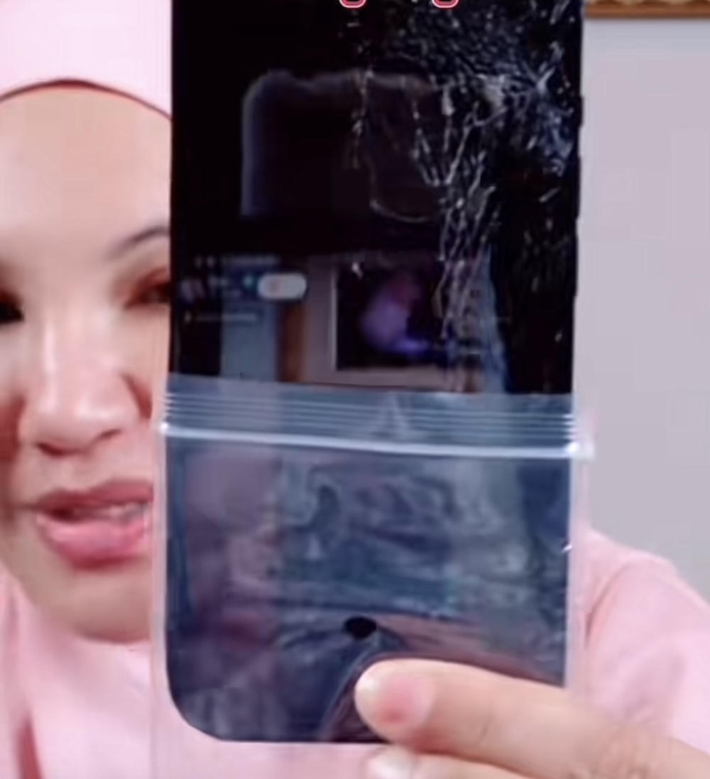 3, 4 Kali Panggil Tak Menyahut, Telefon Anak Datin Shahida Pecah Kena Campak