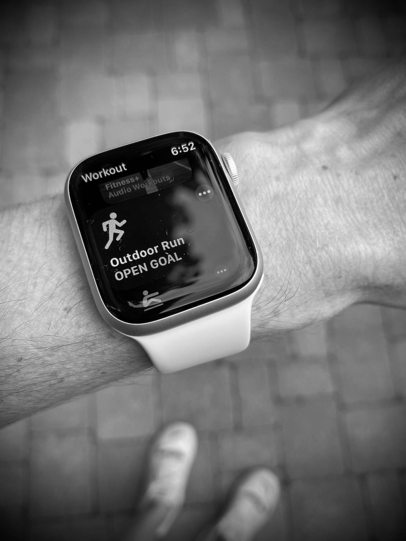 Suami Kaki Joging Rupanya Bertemu Skandal, Kantoi Bila Isteri Periksa App Larian