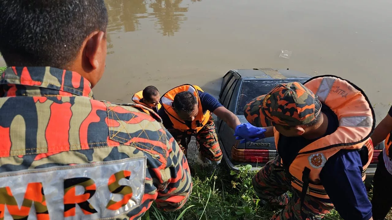 6 Sekeluarga Tenggelam Di Sungai, Anak Sulung Hilang Ibu Ayah & 4 Adik Serentak