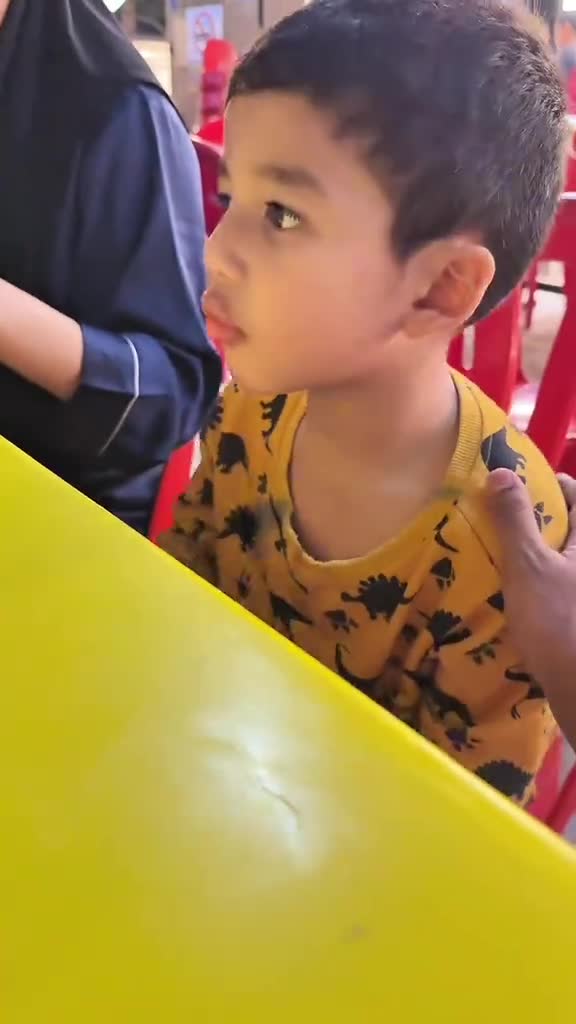 “Tak Sihat Untuk Otak” – Anak Nak Mee Segera, Dato Aliff Syukri Tak Benarkan
