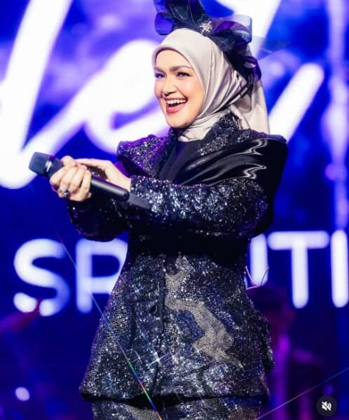 Izara Dedahkan TokTi Mudah Teracun Barang TikTok “Yang Ngarut-Ngarut Dia Beli”