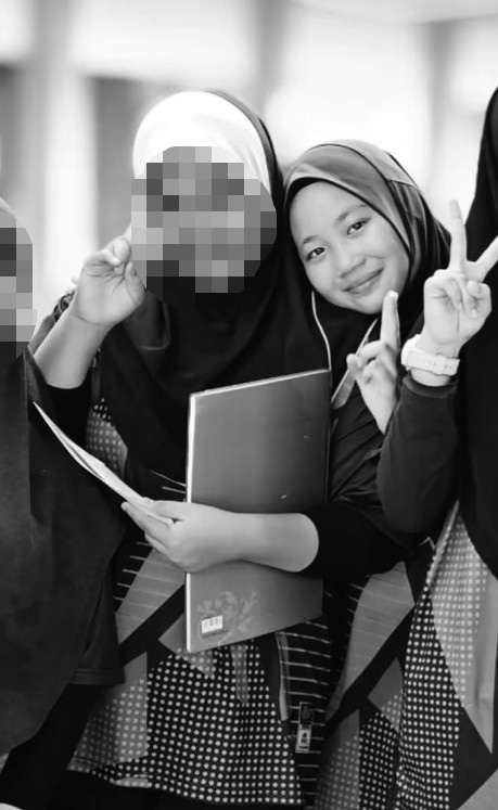 Lantang Tulis Tentang #JusticeForZara, Wanita Terima Mesej Jelik Dari Guru SMKA