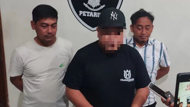 Baru Nikah 3 Bulan, Isteri ‘Dijual’ Untuk Puaskan Lelaki, Suami Tukang Jaga Luar