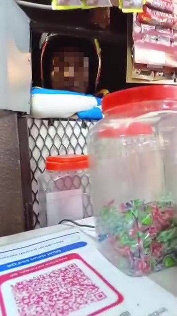 “Polis Belakang Kaki Aku Je”-Lelaki Kesal Gagal Pinjam Duit, Angkat Jari Tengah