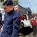 Influencer Sedang Review Makanan, Kereta SUV Tiba-Tiba Hentam Restoran Dari Tepi