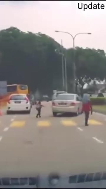 Tular Video Anak Balik Sekolah Kejar Kereta Ibu, Rupanya Begini Kisah Sebenarnya