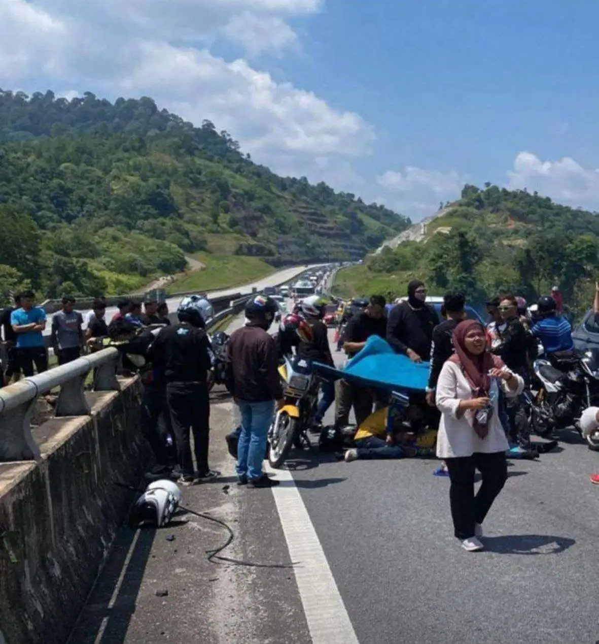 Pecah 2 Kumpulan, Jururawat & Suami Cuma Berjarak 30 Meter Sebelum Nahas Berlaku