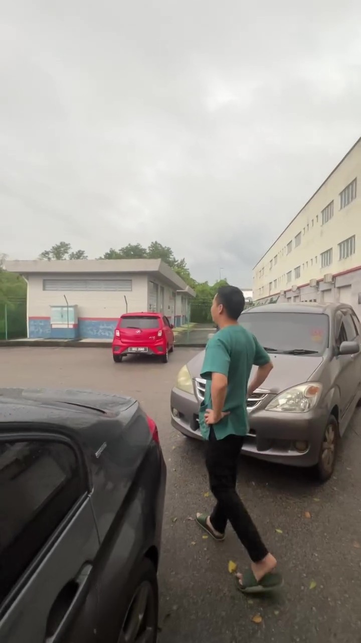 Dicekup Dengan “Office Wife” Dalam BMW : Dr Wong Lu Yang Sudah Digantung Tugas