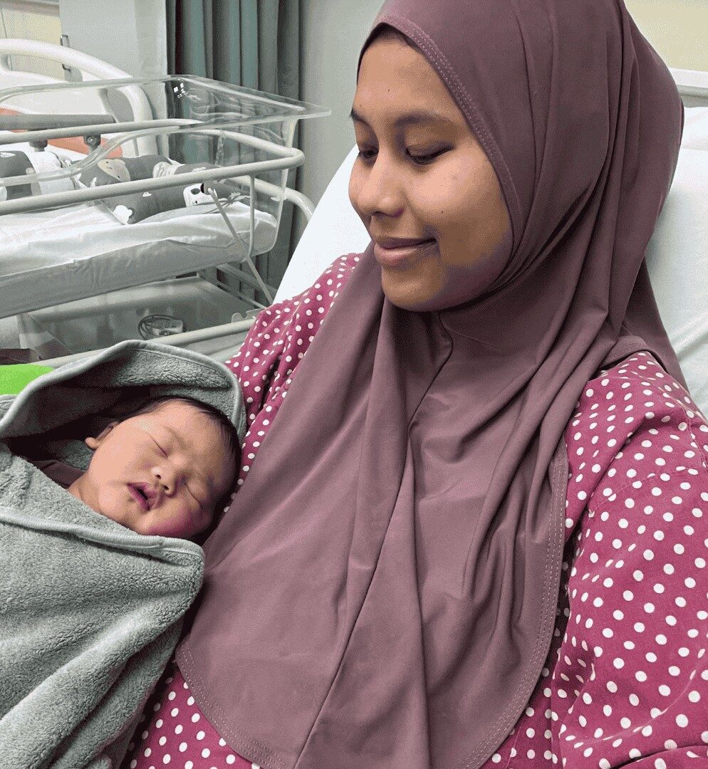Tidak Dibantu Selepas Bersalin, Wanita Kepenatan Hingga Hampir Terlepas Bayi