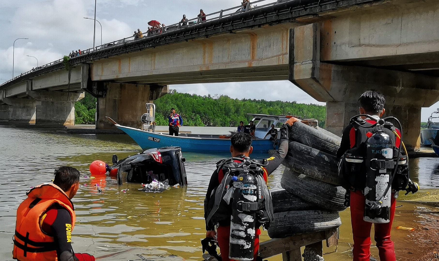 Kereta Termasuk Sungai : Bapa Ada 16 Rekod Jenayah, Beri Keterangan Meragukan